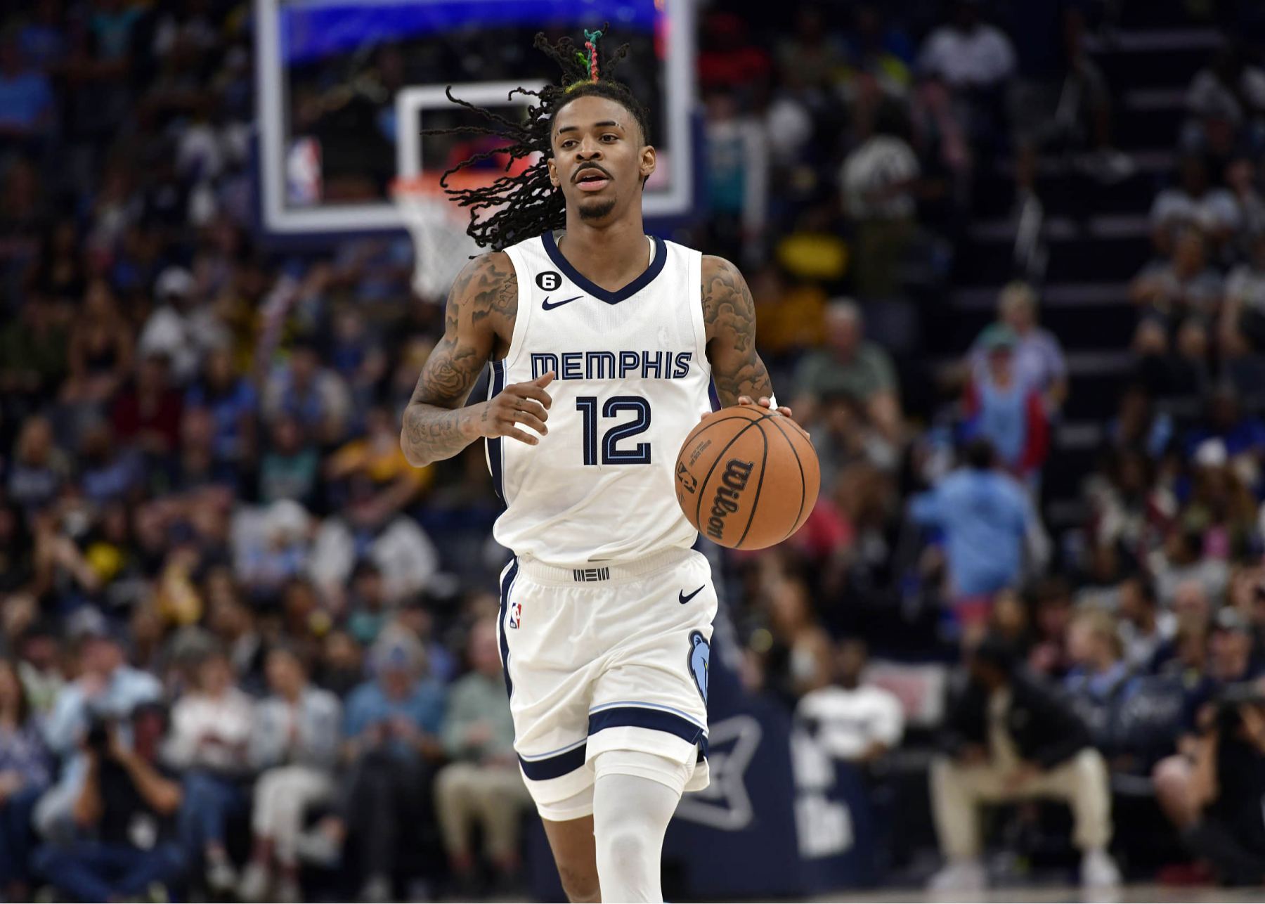 Os Grizzlies ainda lideraram com 5 de 18 arremessos de três pontos no intervalo. Jackson e Morant combinaram 22 pontos.