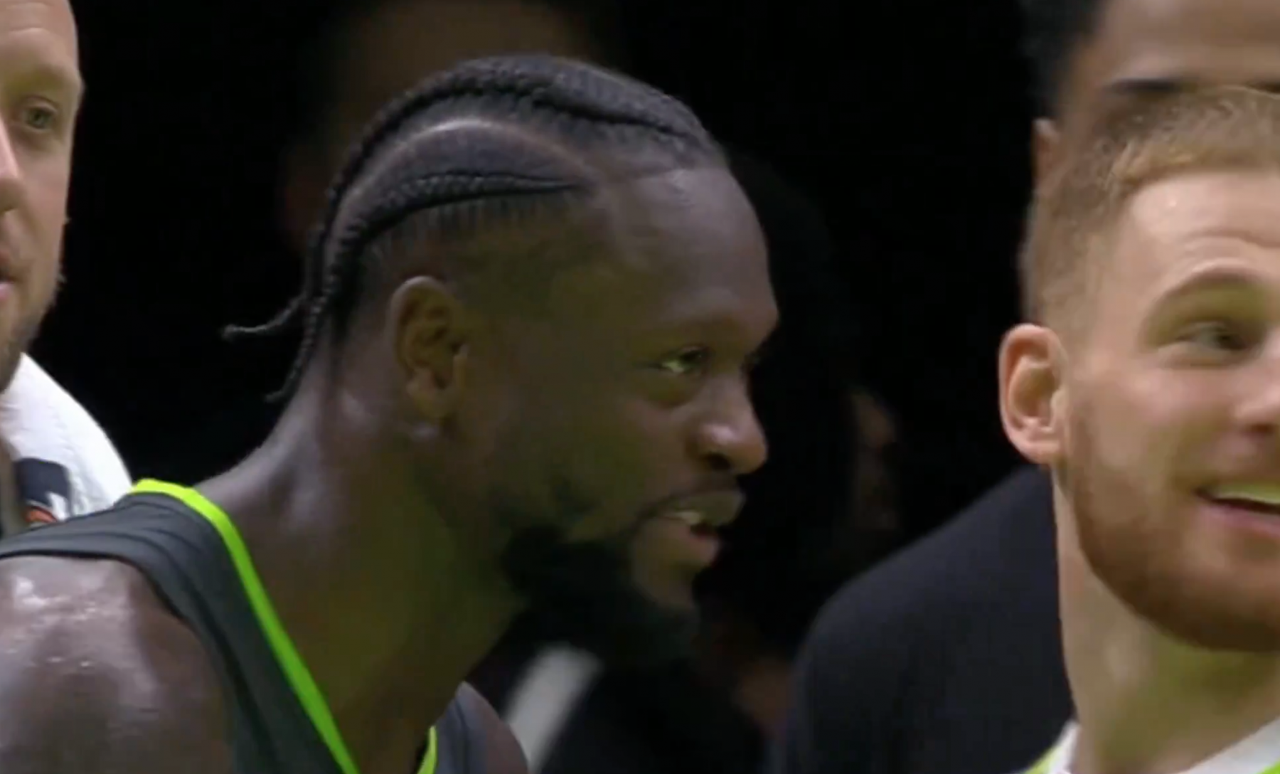Miller ficou longe de Wei Shao para conseguir um triplo-duplo! Randall brincou: Ele está dando a Westbrook um triplo-duplo
